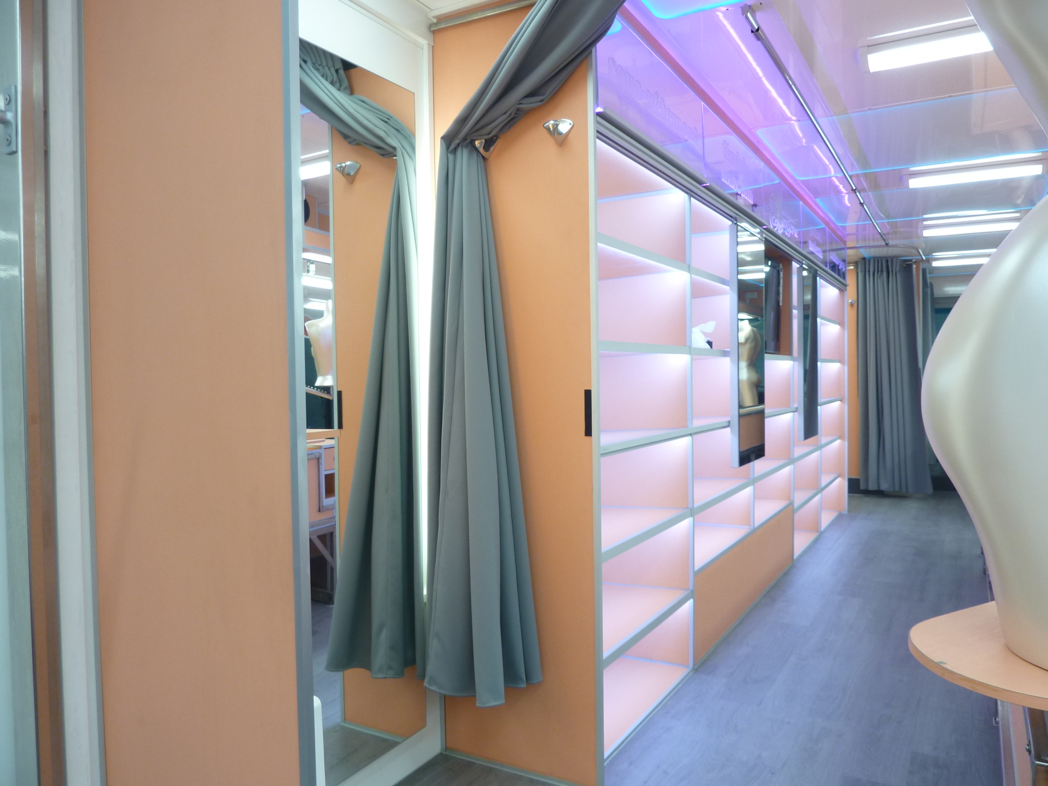 Camion d'occasion textile panoramique - 760