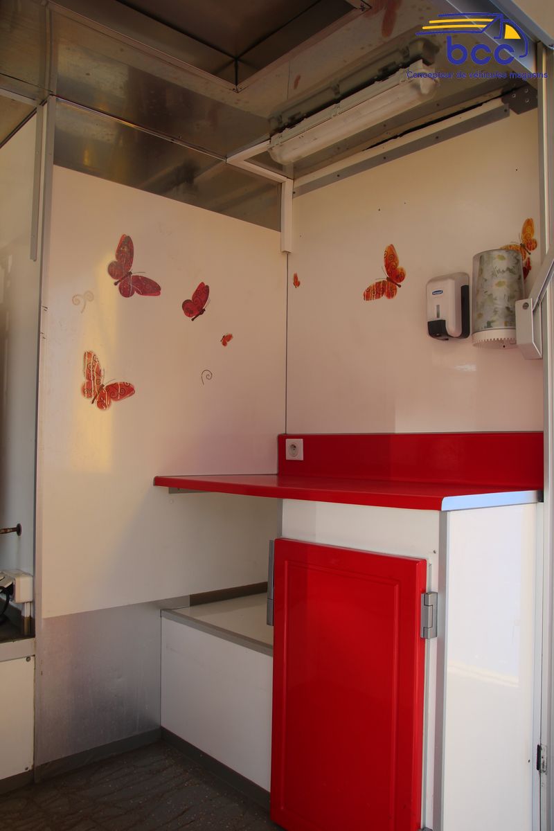 Camion d'occasion Rôtisserie 941 (19)