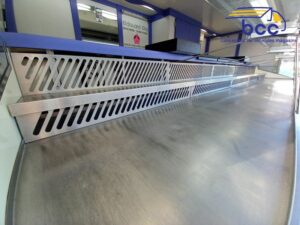 Surface de vente en inox