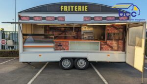 Vue extérieure remorque friterie 4m80