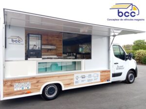 Foodtruck Renault 4m20 tout équipé ouvert