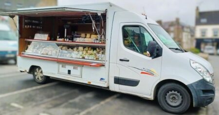 camion de marché fromager 1150 – vue extérieure