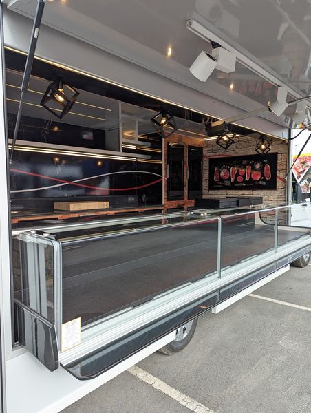 vitrine camion marché